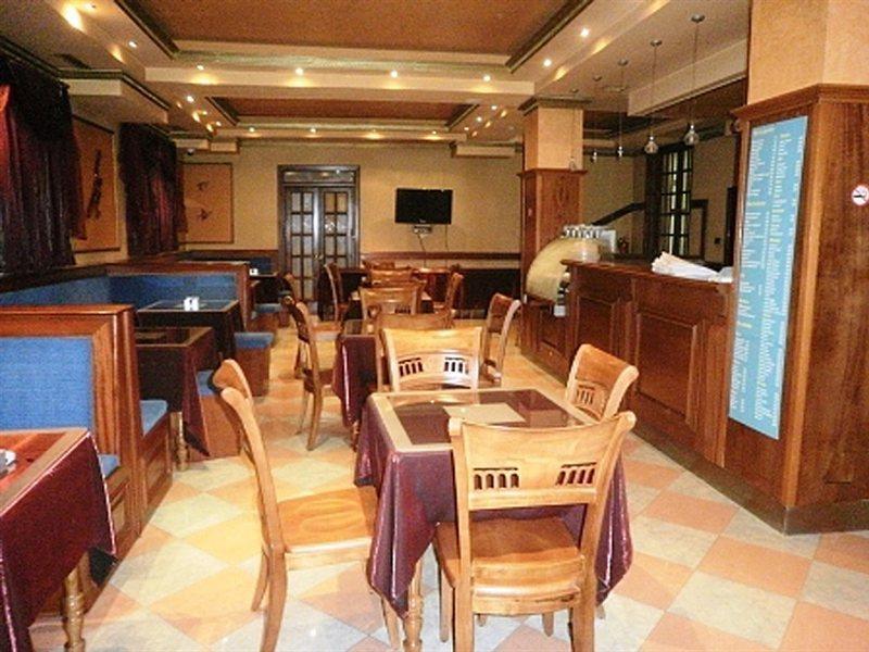 Hotel Elysee تيرانا المظهر الخارجي الصورة